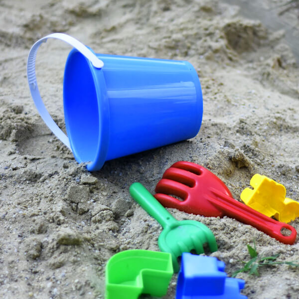 Giochi sulla sabbia ai campi estivi a Lugano